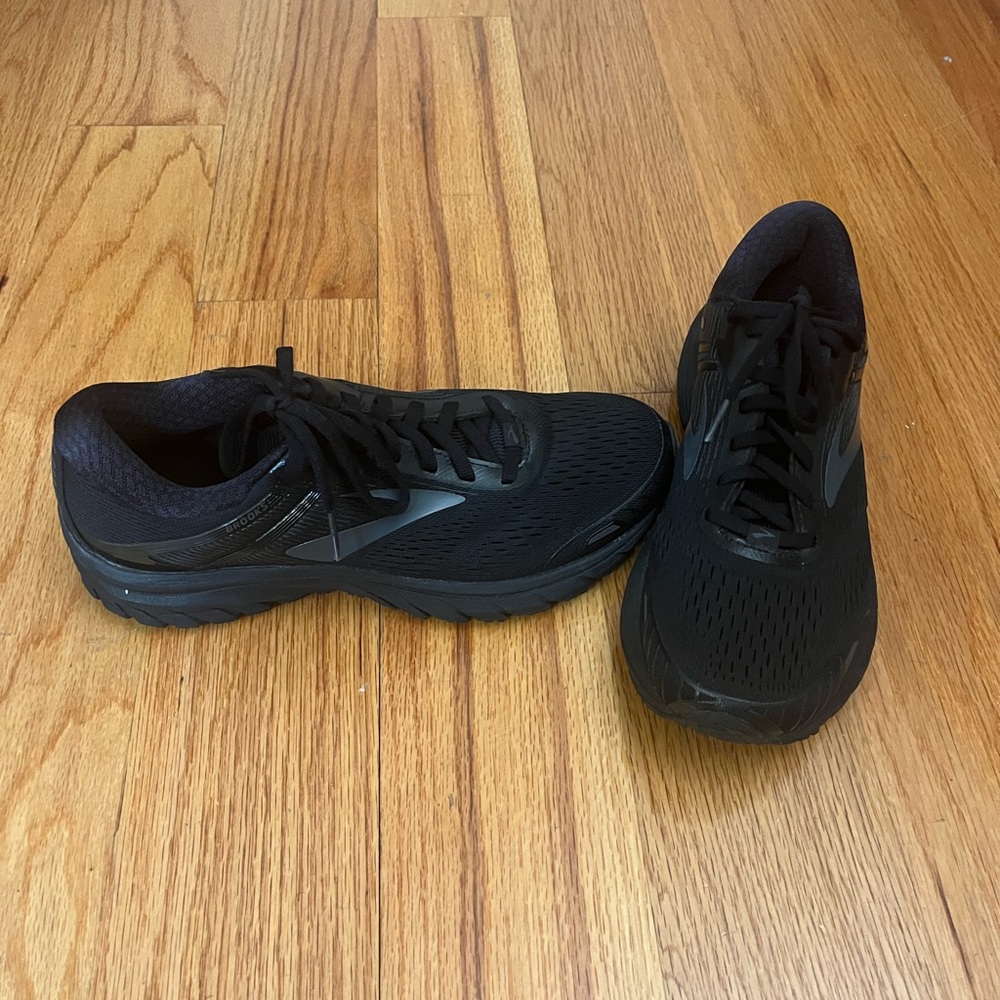 Black Brooks Running Sneakers, size 8.5 women